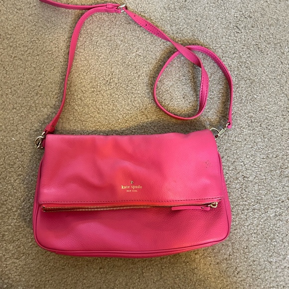 kate spade Handbags - Kate Spade Pink Crossbody